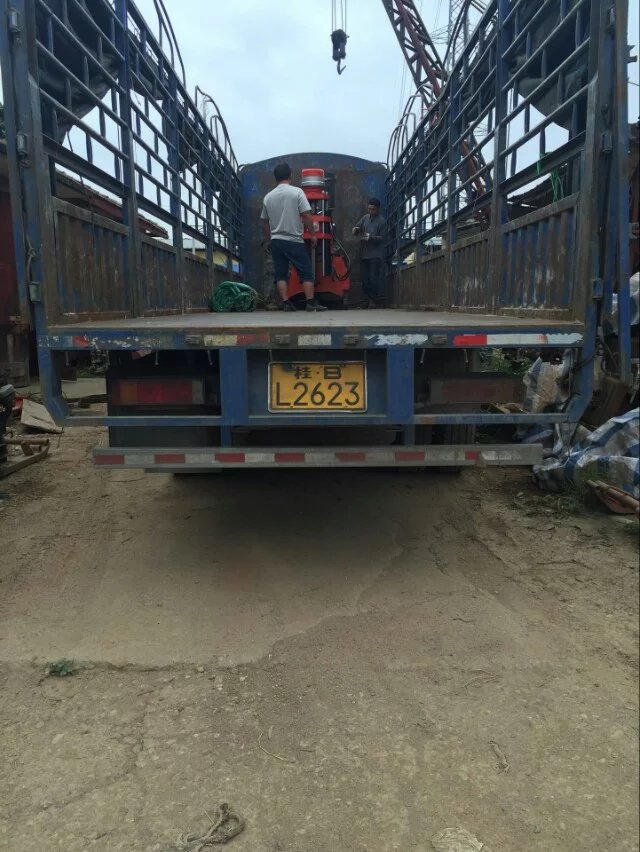 組裝鑽機(jī)300型